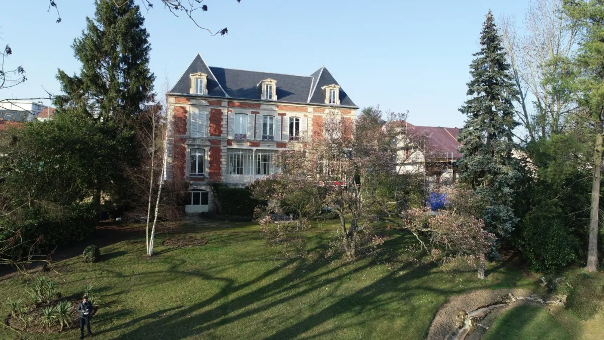 Photo 12