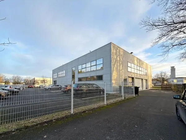 Local 219 m²