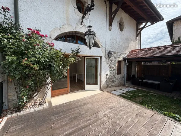 T2 meublé d'exception - Château de Farges - Jardin 40 m² - Proche Genève/CERN