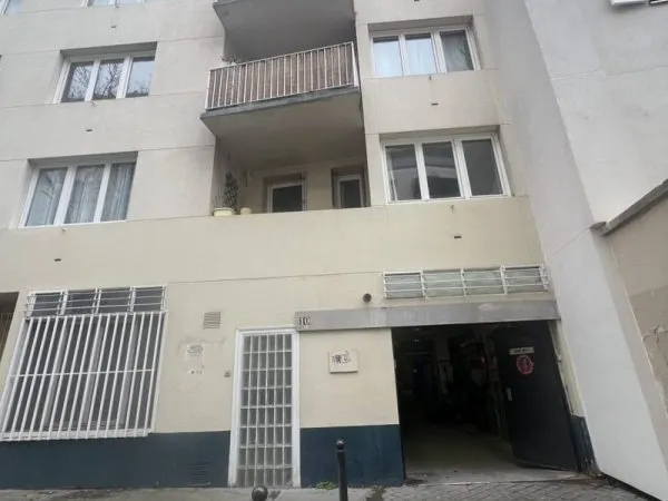 Local d'activité 217 m²