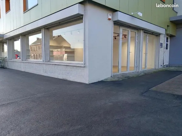 À LOUER - LOCAL COMMERCIAL 79 m² - SAINS-EN-GOHELLE