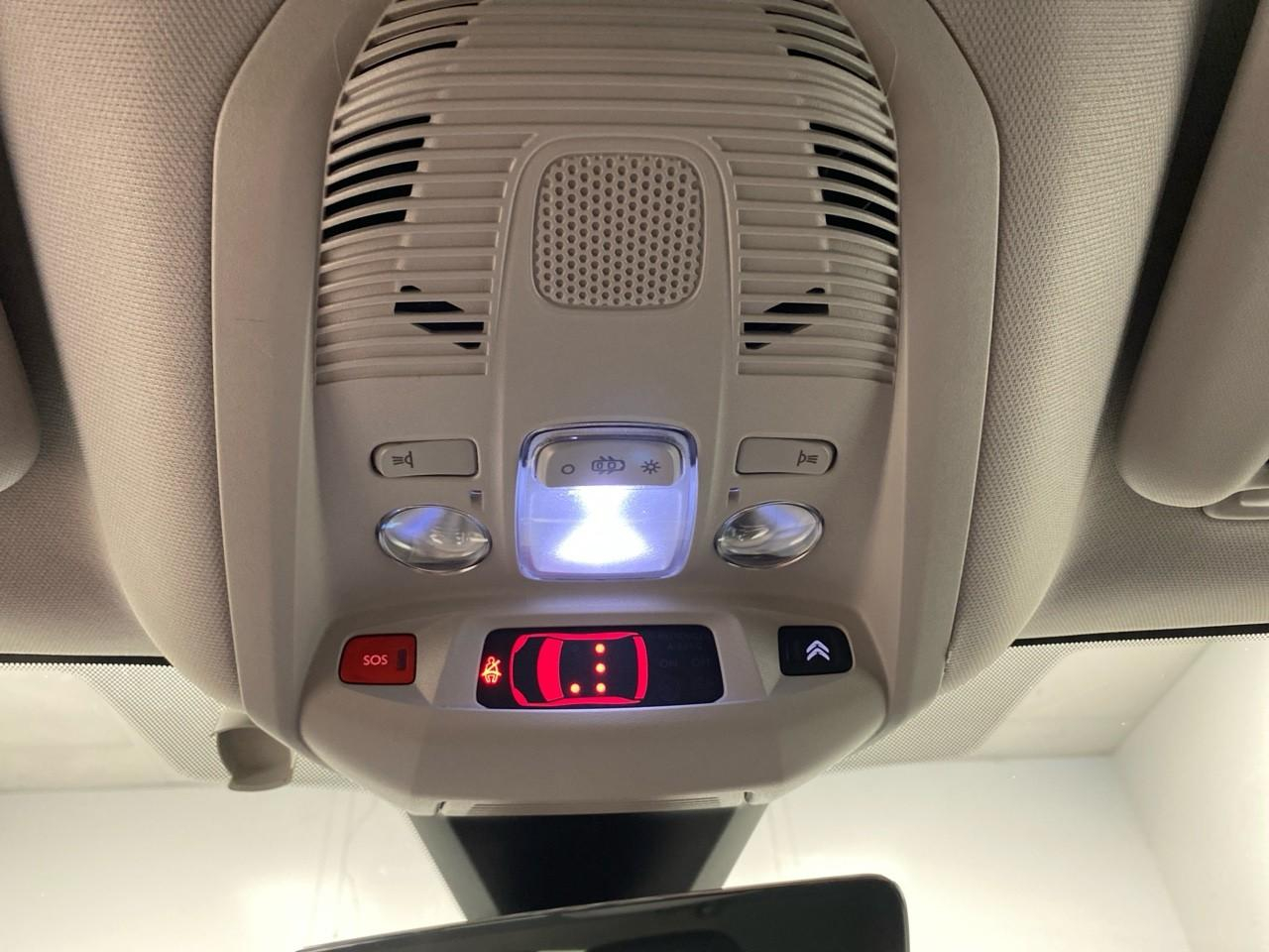 Citroën C5 Aircross hybride rechargeable 225 e-eat8 shine pack — photo 16