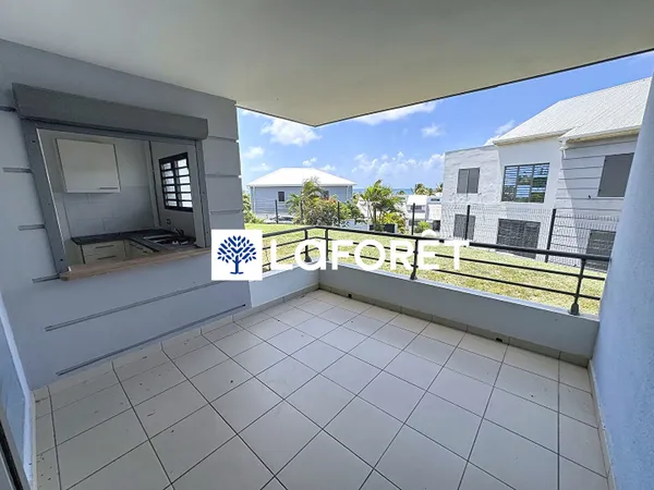Ref H002 -Appartement T3 de 65.52² à louer à Raisins Clairs Saint-François