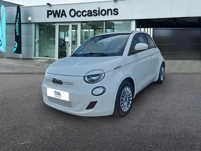 Fiat 500 e 95ch action
