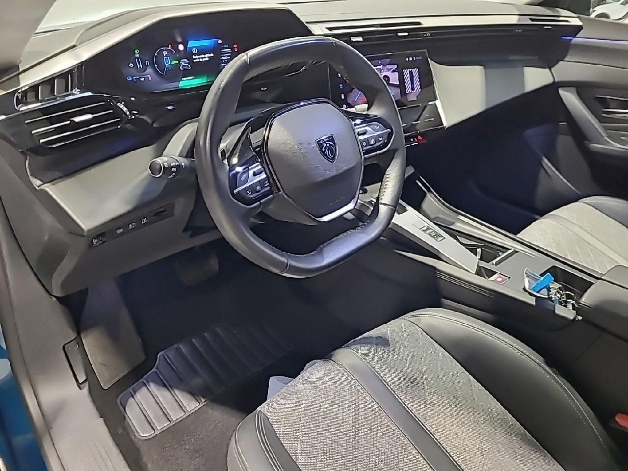 Peugeot 408 phev 225 e-eat8 allure pack — photo 9