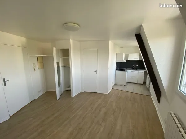 Studio 1 pièce 21 m²