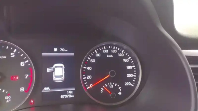 Kia Stonic 1.0 t-gdi 100 ch bvm6 — photo 18
