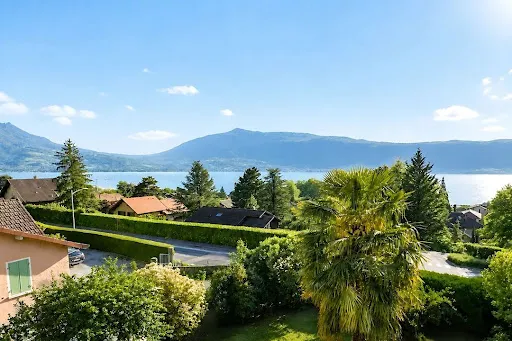 Maison 6 pièces 220 m²