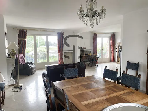 Maison 5 pièces 160 m²