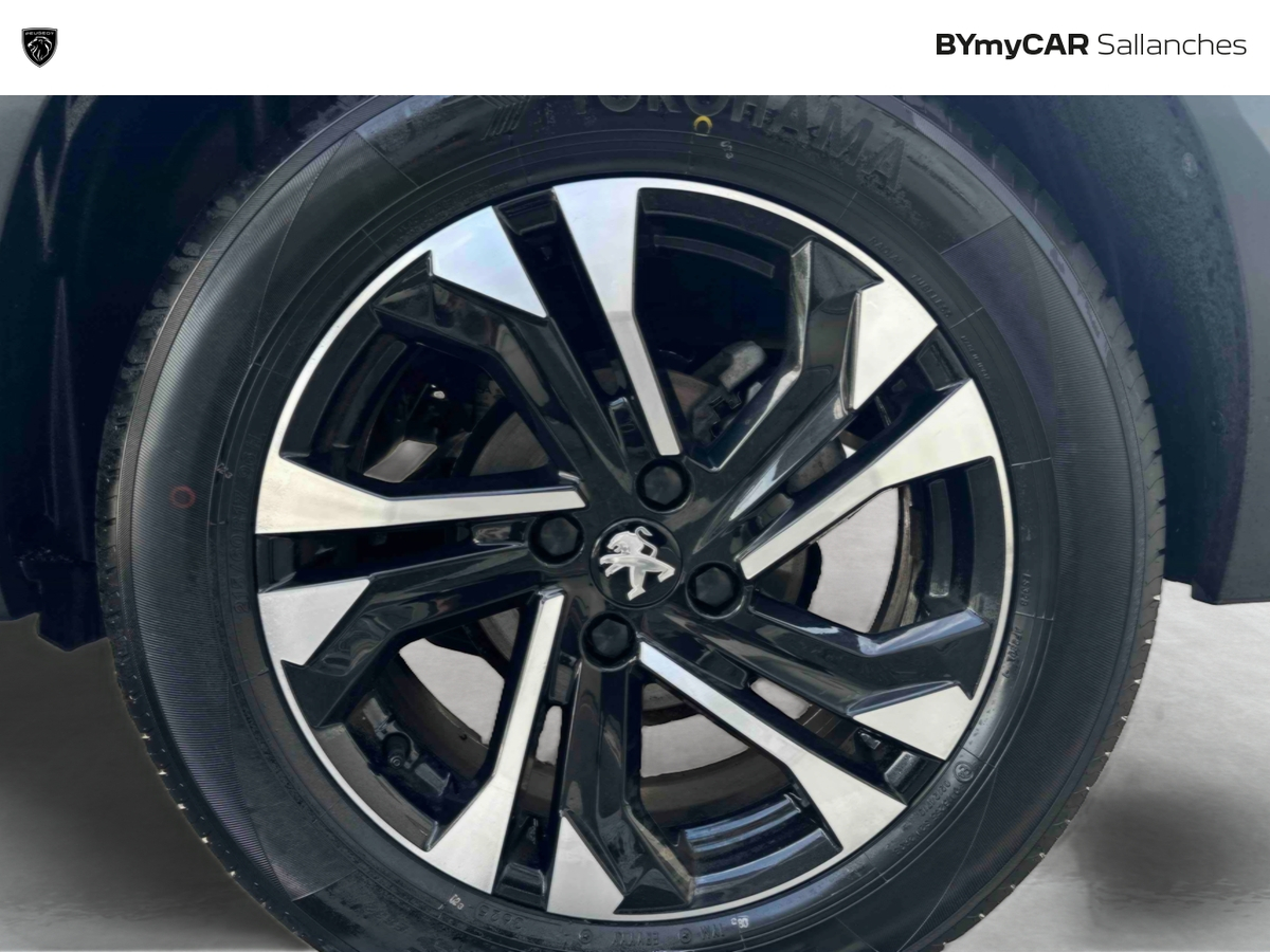 Peugeot 2008 PureTech 130 S&amp;S EAT8 — photo 15