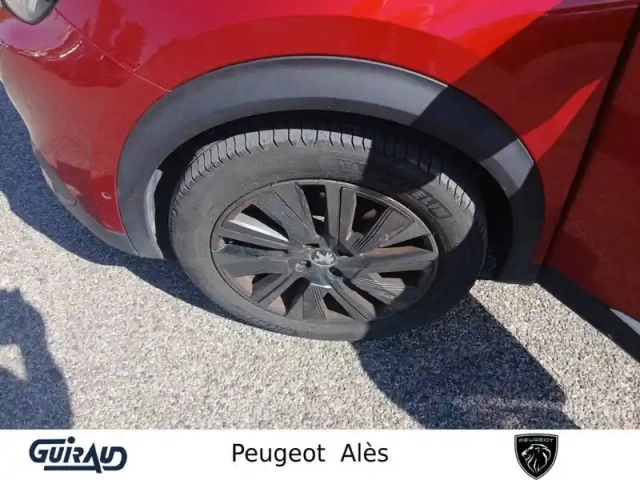 Peugeot 2008 electrique 136 ch — photo 12