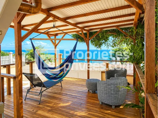 Maison F4 avec vue mer, 3 chambres et terrasse, Vieux-Habitants