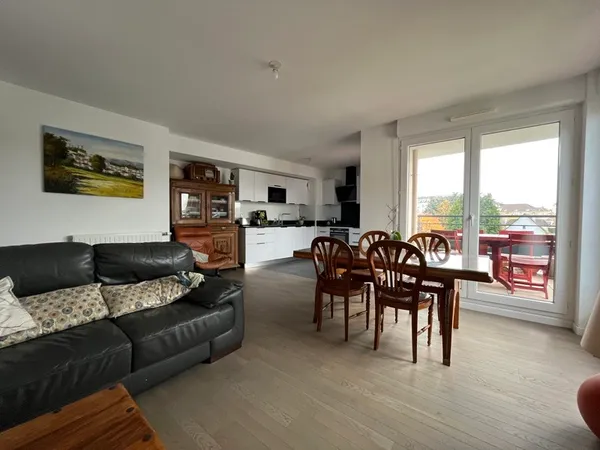 Appartement 4 pièces 5 m²