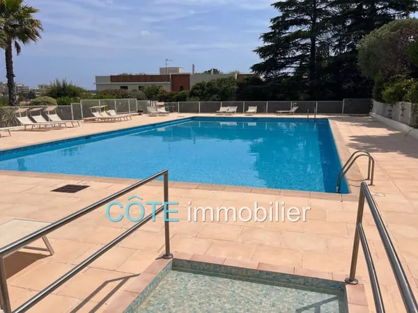Proche Badine 4P 80m² Vue Degagee Petite Copro Avec Piscine.
