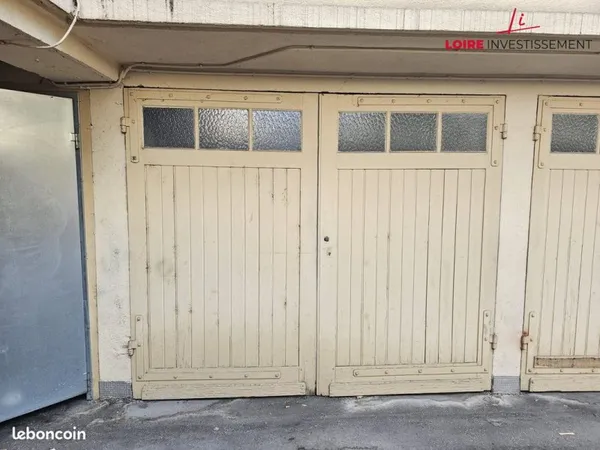 Parking/box 14 m² Saint-Étienne