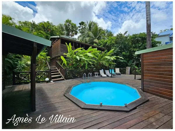 Propriété de 5 Gites Vue Mer + 2 Piscines