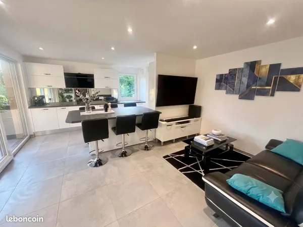 Superbe Appartement F4 haut de gamme de 81 m² de 2020 - Moderne et Lumineux - Comme NEUF - Aucun tra