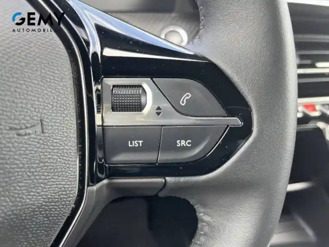 Peugeot 2008 electrique 136 ch — photo 16