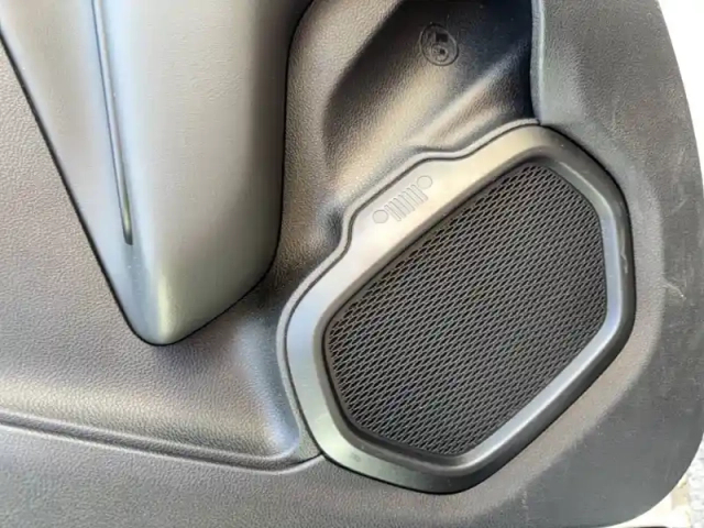 Jeep Renegade 1.6 l multijet 120 ch bvr6 — photo 31