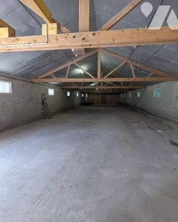 Garage 300 m²