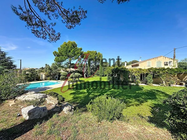 Maison 7 pièces 203 m²