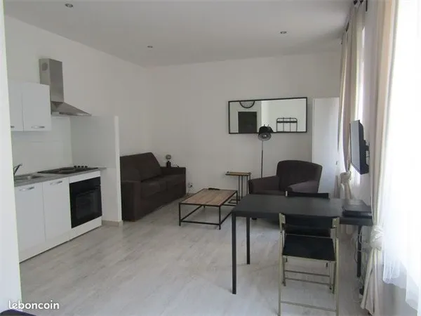 Studio 1 pièce 30 m²