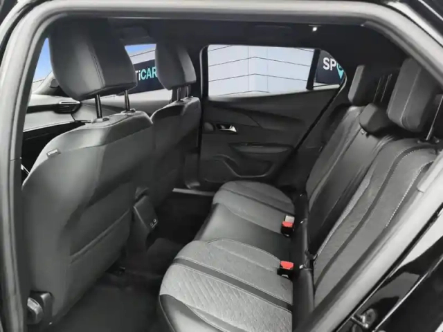 Peugeot 2008 hybrid 136 e-dcs6 allure — photo 23