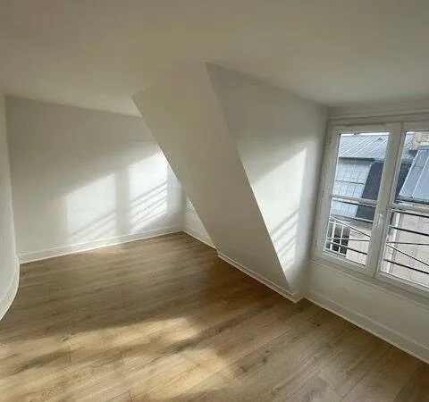 Local 1 pièce 24 m²