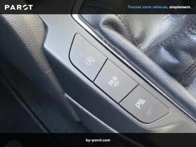 Ford Focus 1.0 flexifuel mhev 125ch titanium style — photo 28