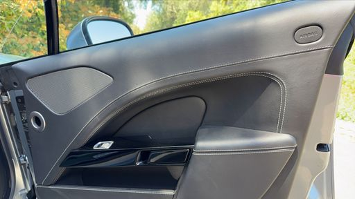 Aston Martin Rapide 6.0 560 S - S – 2017 – 31226 km – Essence – Boîte Automatique — photo 40