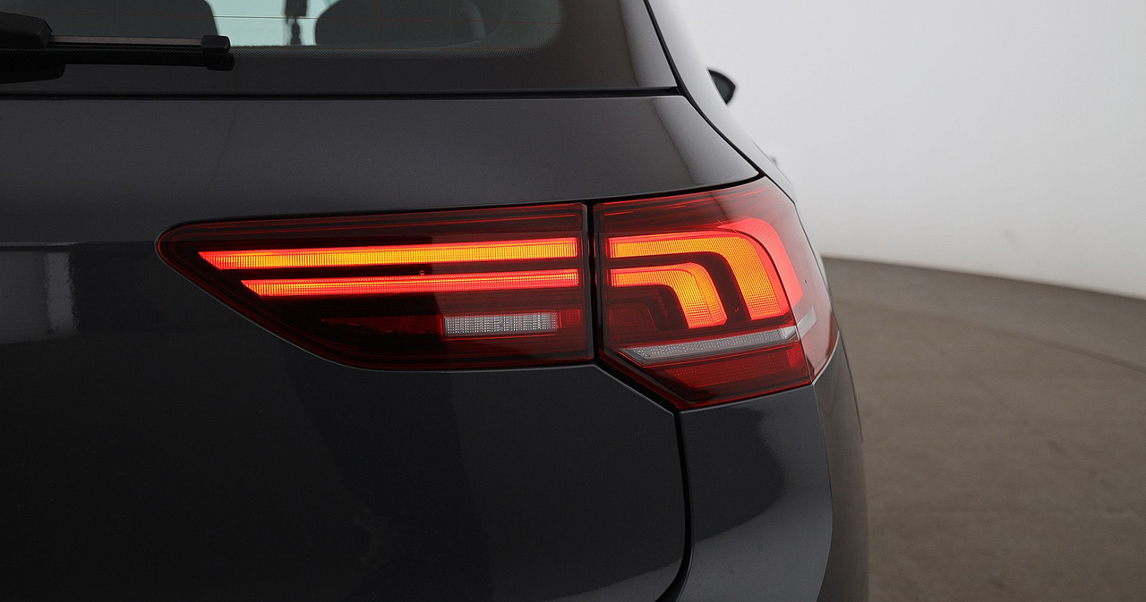 Volkswagen Golf 8 — photo 14