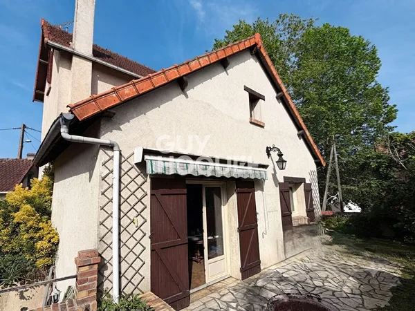 Maison familiale 4 chambres à vendre à Sorel-Moussel (28260) Sous-sol total, dépendances et jardin