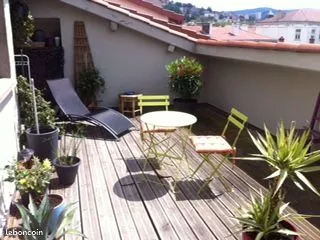A louer 3 pièces + terrasse centre