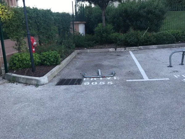 Location Parking, Jean Flore, à Antibes Les Pins