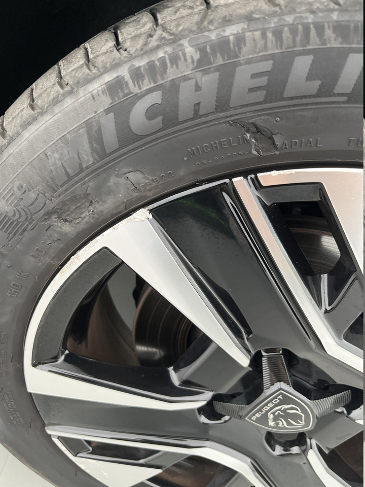 Peugeot 208 — photo 52