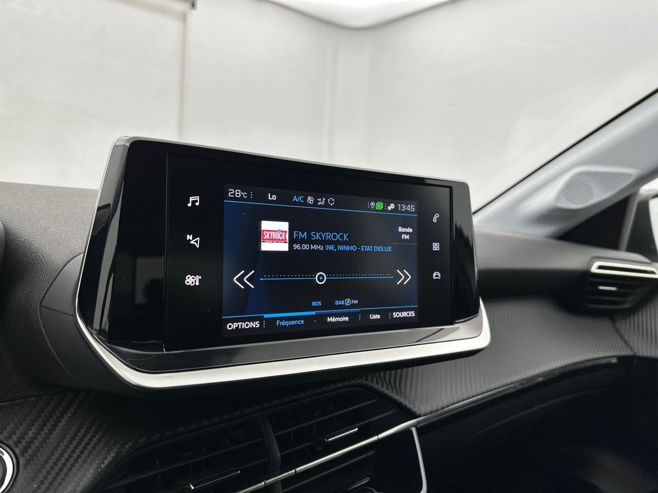Peugeot 208 puretech 100 s&s bvm6 allure — photo 22