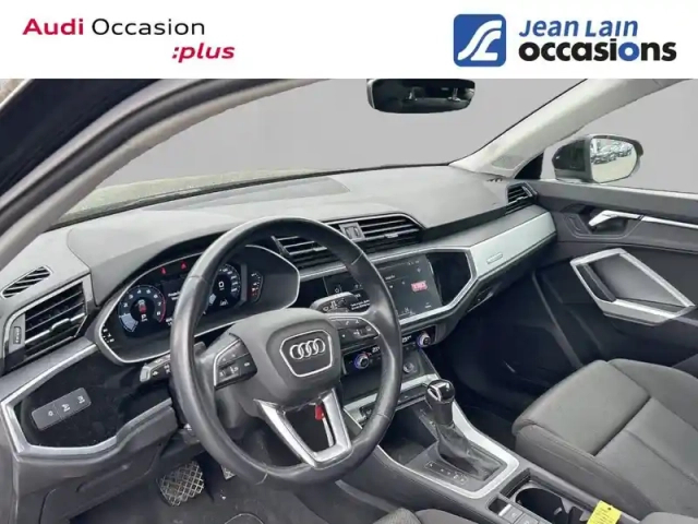 Audi Q3 35 tfsi 150 ch s tronic 7 — photo 31