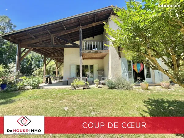 Maison 8 pièces 315 m²