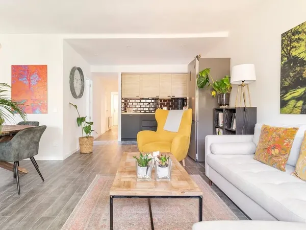 Charmante maison T3 avec garage et jardin proche du centre-v