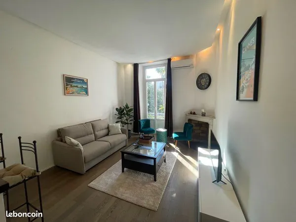 Appartement meublé 2 pièces - Cannes La Banane - Hyper centre