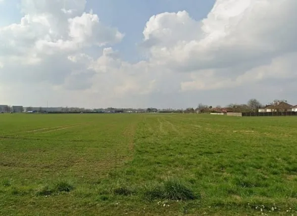 Terrain 412 m²