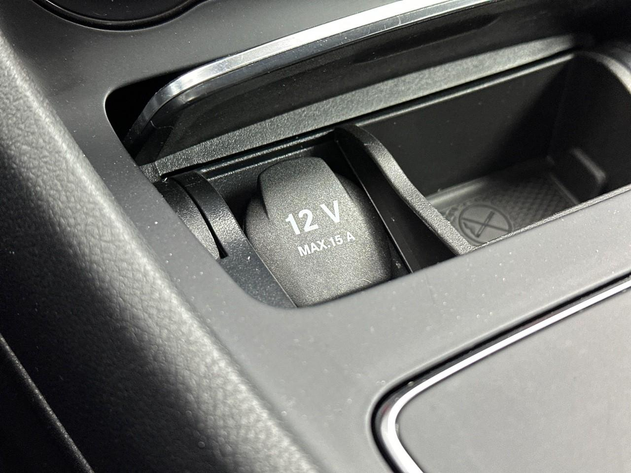 Mercedes Gla 180 sensation 7-g dct a — photo 30