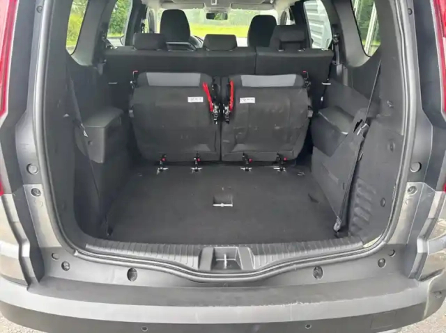 Dacia Jogger 1.0 tce 110ch extreme 7 places -24 — photo 29
