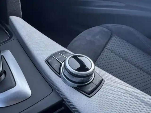 Bmw Serie 3 série 3 touring 318ia 136ch m sport — photo 8