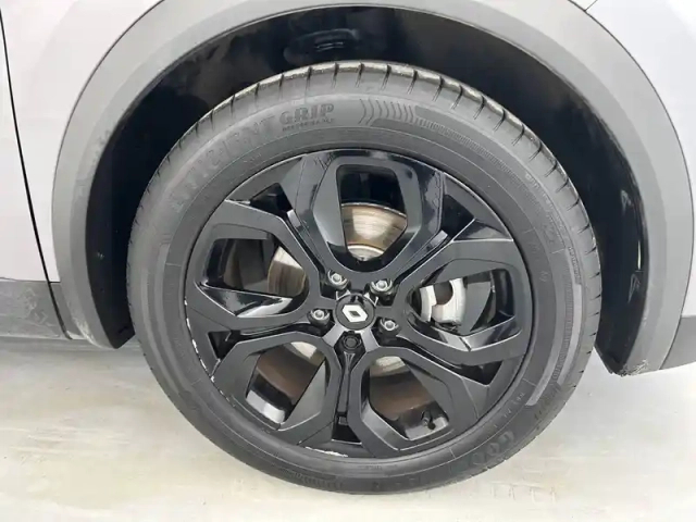 Renault Captur e-tech 145 — photo 30