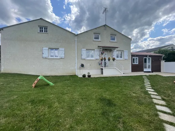 Maison familiale à vendre à Gisors, confort et modernité