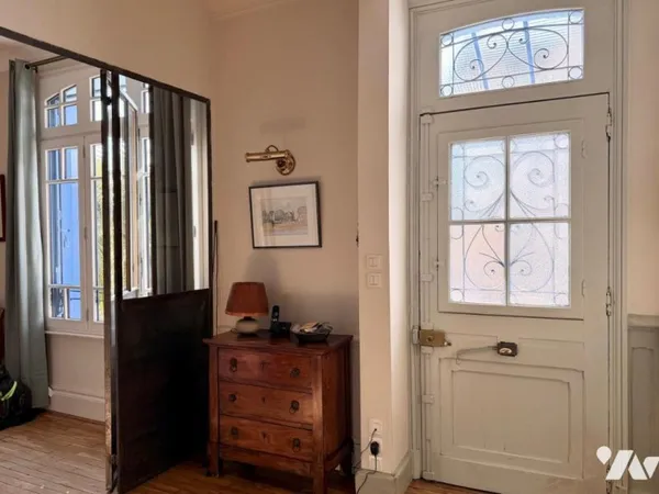 Maison 14 pièces 353 m²