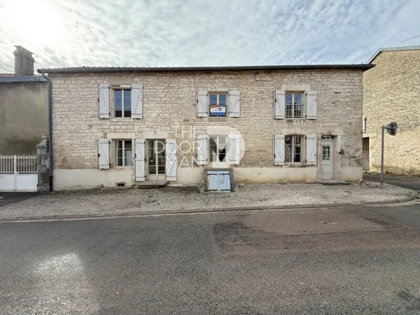 Maison 52700