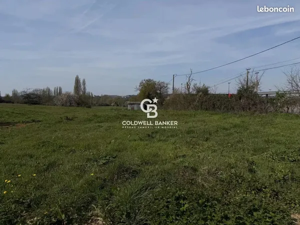 Terrain 1904 m² Saint-Pavace