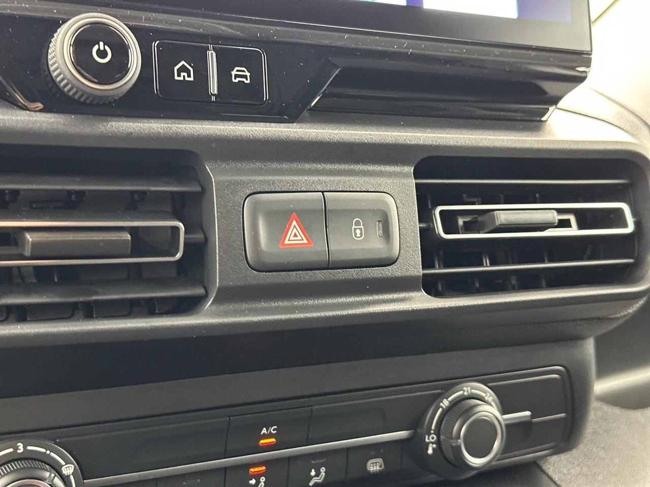 Citroën Berlingo van m diesel 100 ch manuelle — photo 26